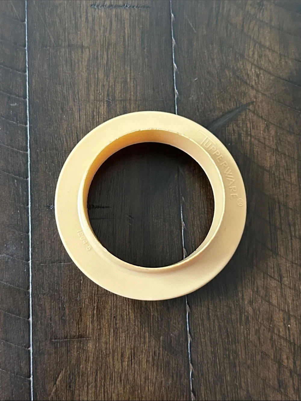 Vintage Tupperware biscuit donut cutter
